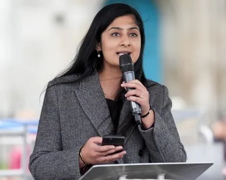 The Coventry South MP Consults Defamation Legal Experts In the Wake of Clash With Jeremy Corbyn Regarding Organization Finances
